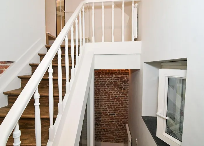 Family Duplex Getaway - Perfectly Positioned For City Adventures